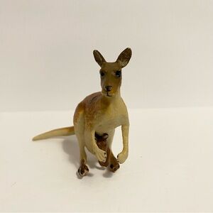 K&M Kangaroo Figure 3” Toy Realistic Australian Outback Mom w Joey 4/$20 🛑